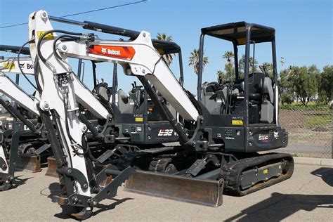 e32 r2-series bobcat compact excavator|e32 excavator specs.